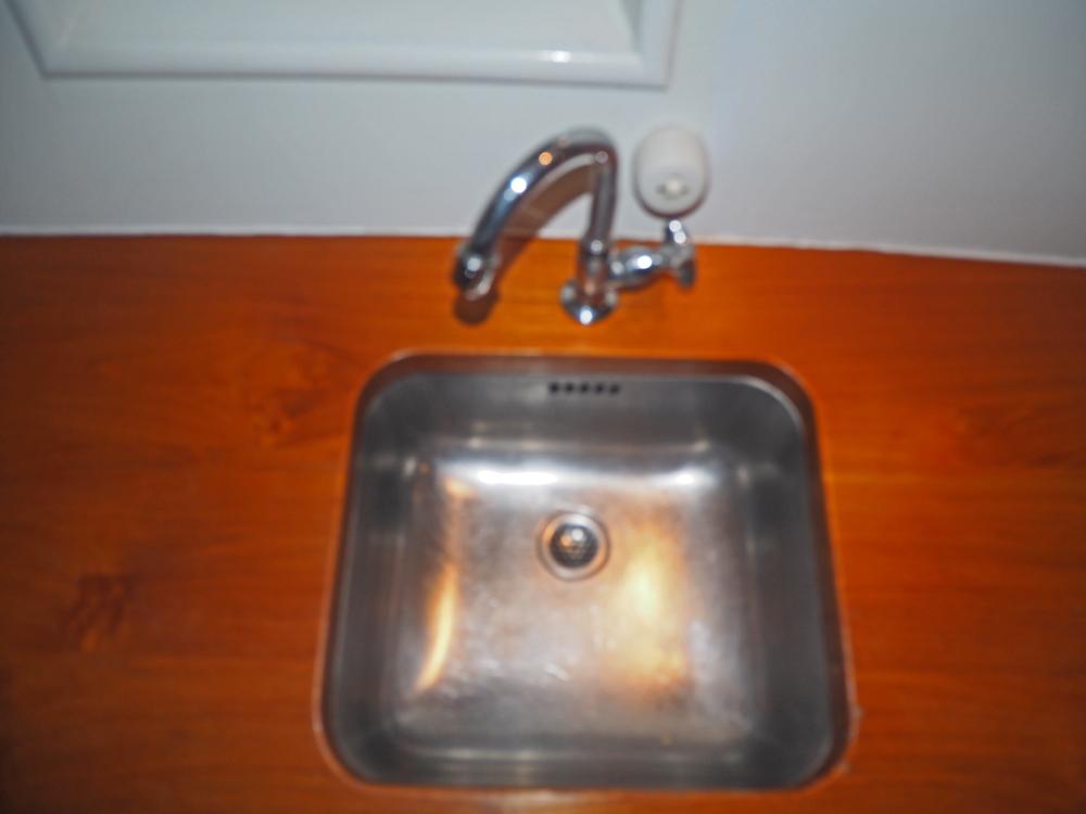 Cabin en avant, H&eacute;bergements